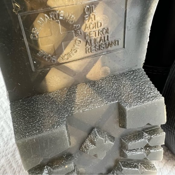 Dr. Martens Women's 2976 Leonore Faux Fur Chelsea Black size 6 - Picture 11 of 13